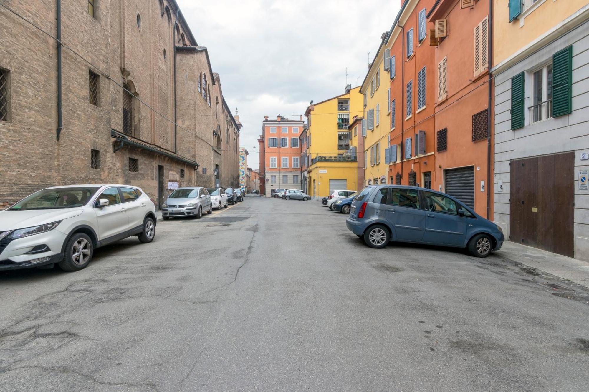 A 2 Passi Da Piazza Grande Apartment Modena Exterior foto